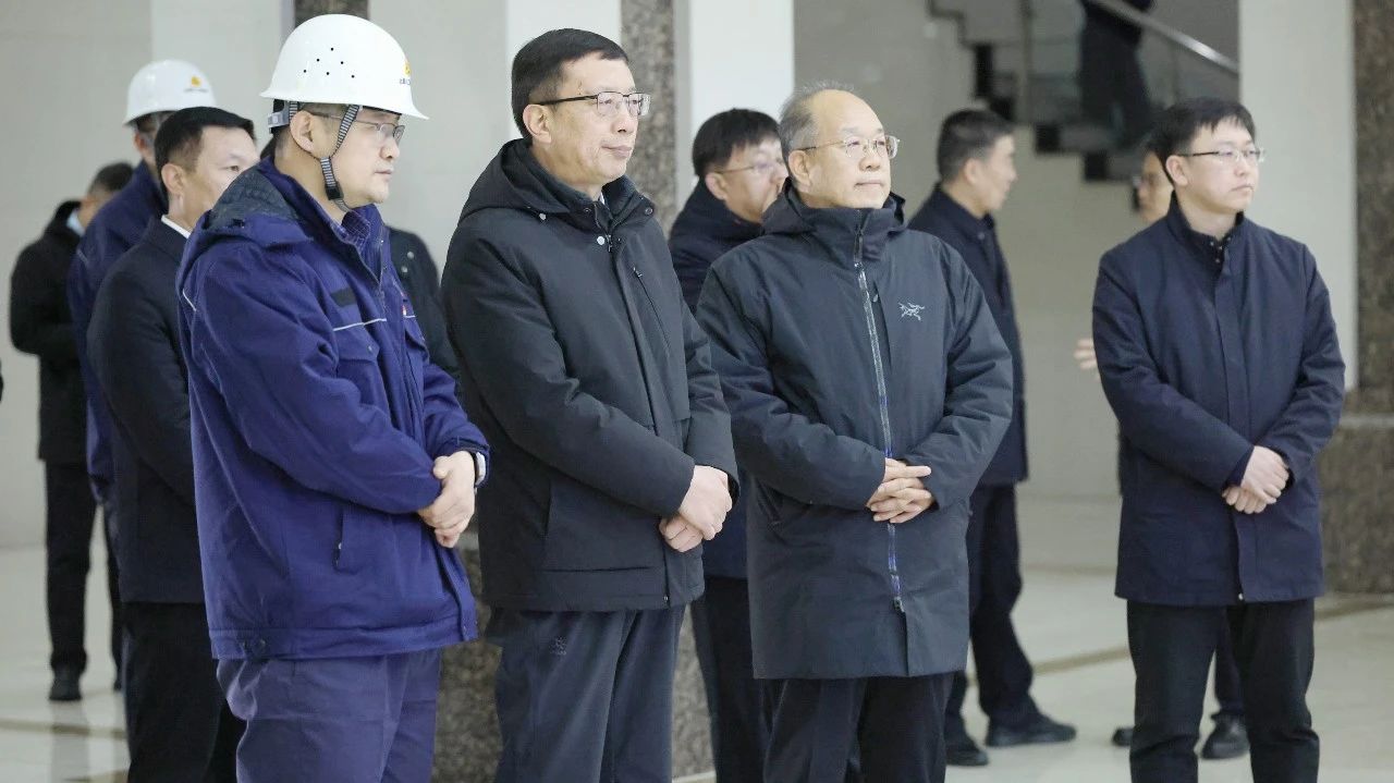 王志清陪同范兆森到太化新材料公司调研
